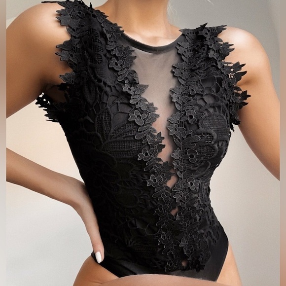 NEW Black Floral Crochet Dressy Bodysuit Deep-V Sheer Front & Back Size S & M - Picture 1 of 15